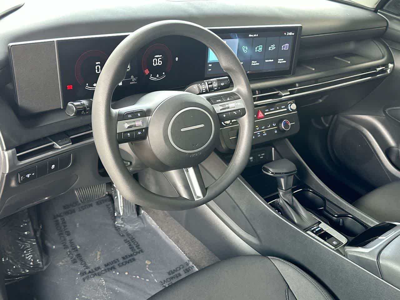 2026 Hyundai Tucson SE - Photo 13