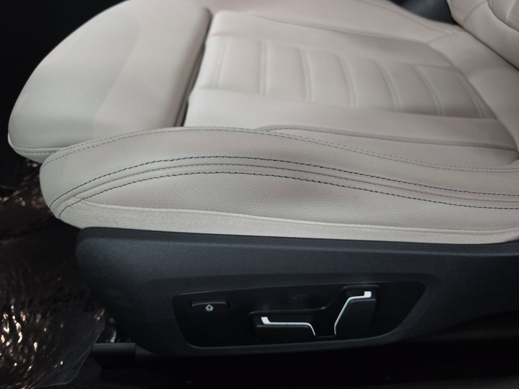 Used 2026 Brooklyn Grey Metallic BMW 230i image 28