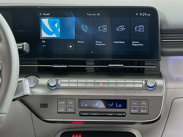 New 2026 Black Hyundai SEL Premium image 15