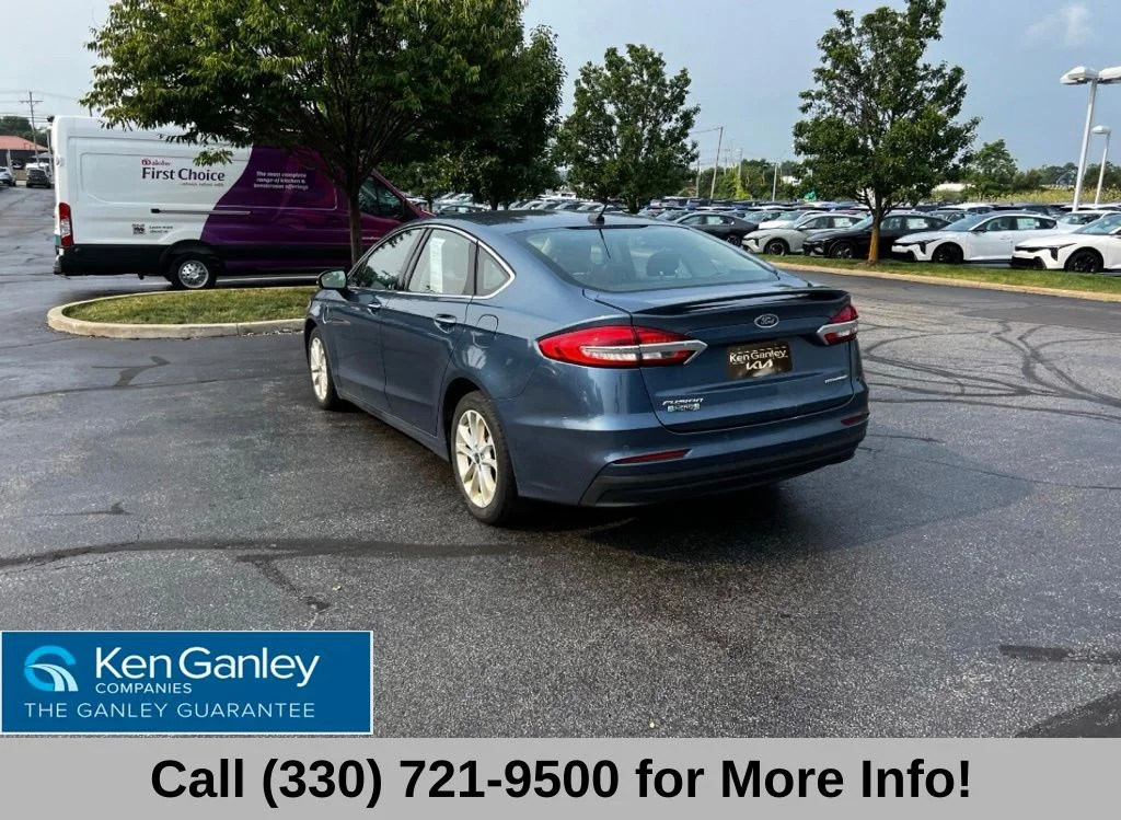 Used 2019 Blue Ford Titanium image 7