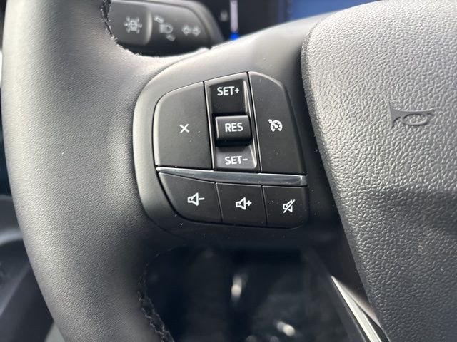 New 2026 Shadow Black Ford XLT image 18