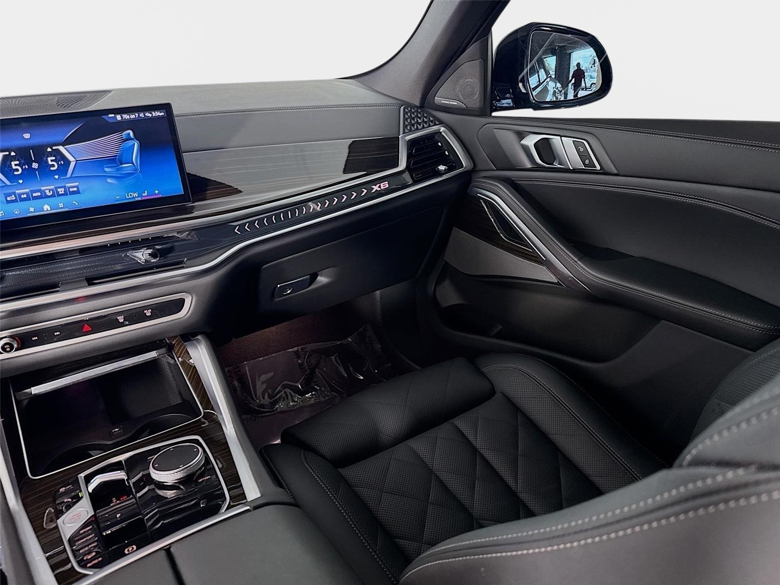 Used 2025 Gray Metallic BMW xDrive40i image 26