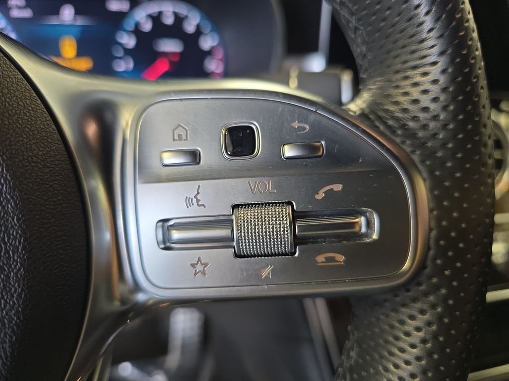 Certified Used 2022 Gray Mercedes-Benz GLC 300 image 23
