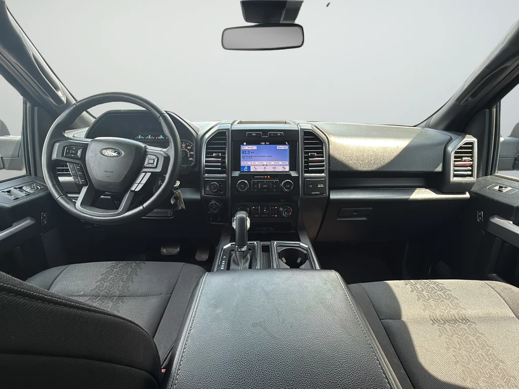 Used 2019 Black Ford XLT image 9