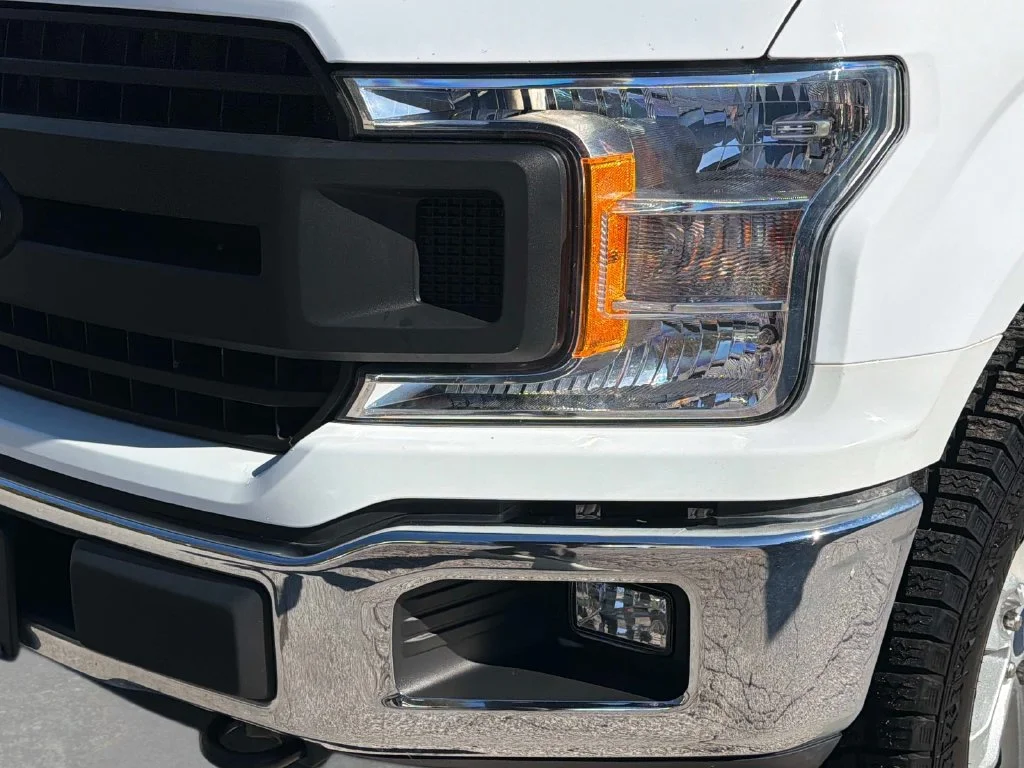 Used 2018 White Ford XL image 11