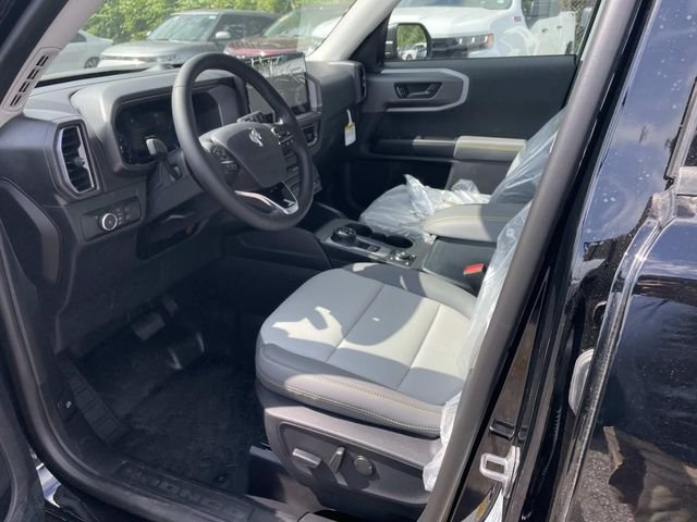 New 2026 Shadow Black Ford Badlands® image 9