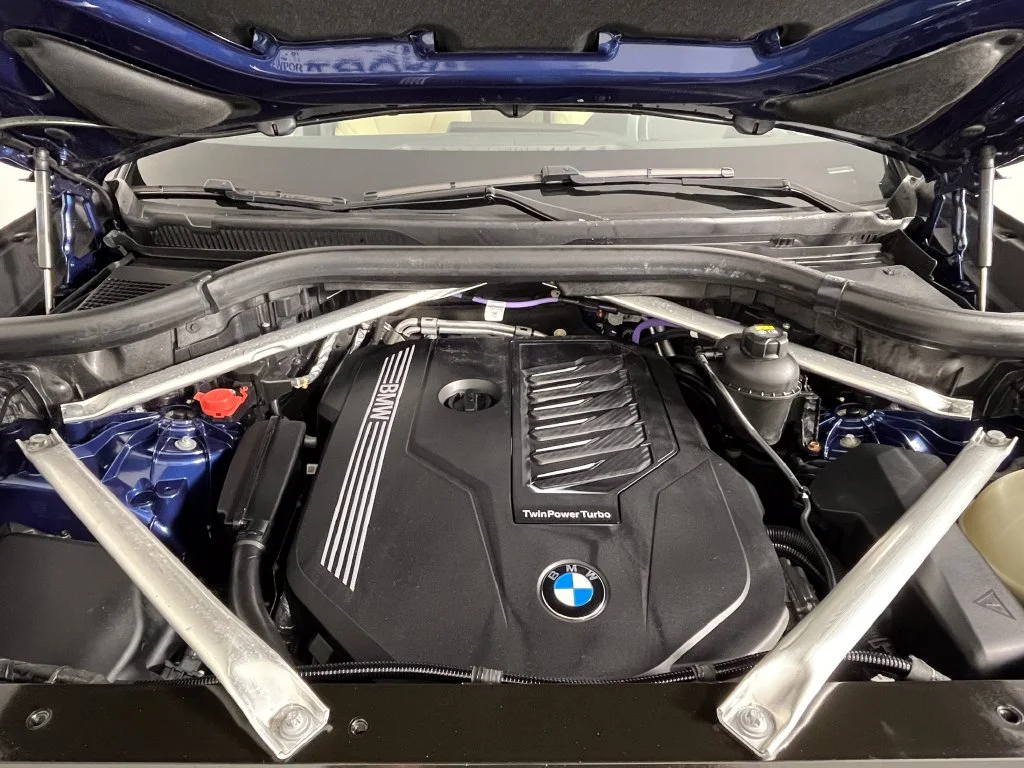 Used 2022 Blue Metallic BMW xDrive40i image 14
