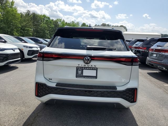 New 2026 White Volkswagen 2.0T SE R-Line Black image 5