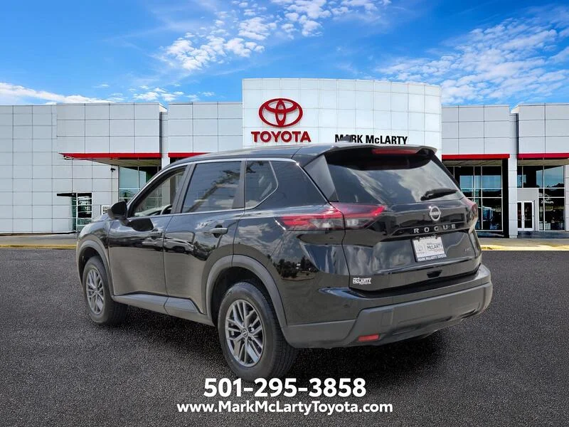 Used 2025 Super Black NISSAN AWD S image 3