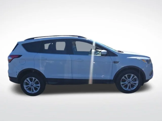 Used 2018 White Ford SE image 6