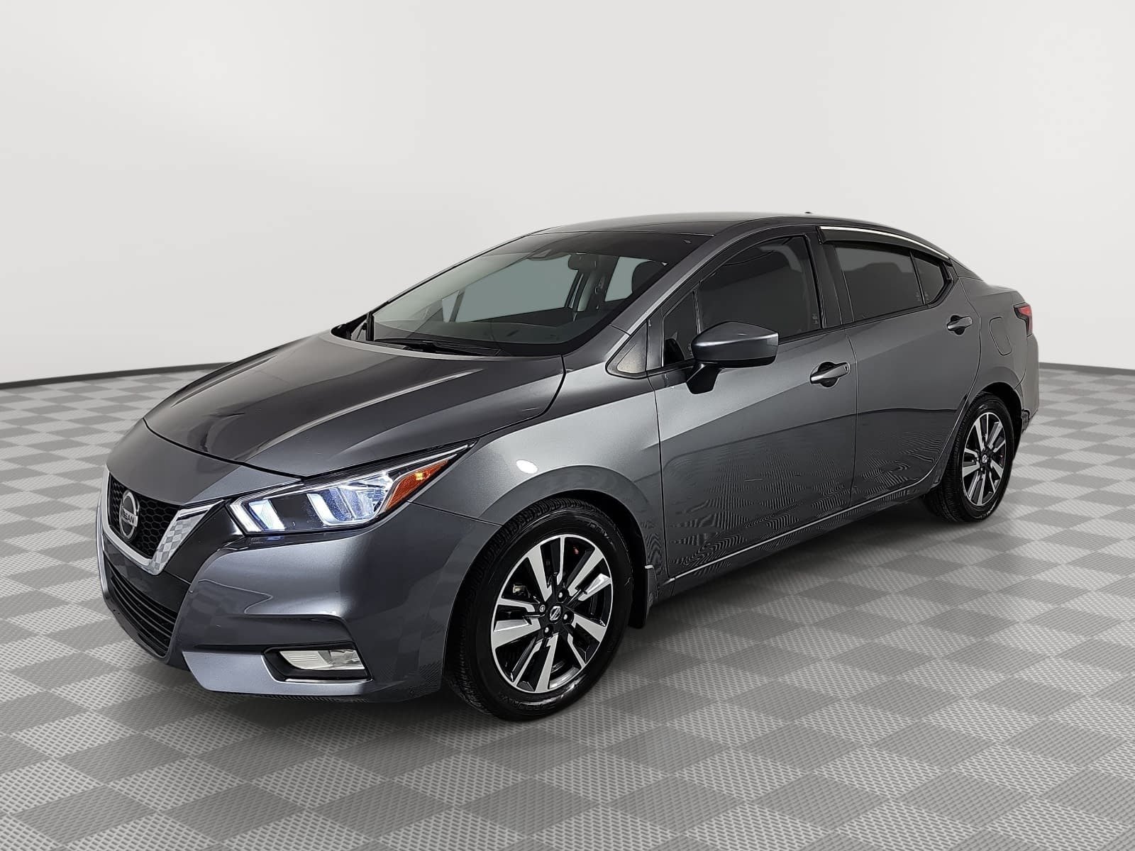 Used 2022 Gray Nissan 1.6 SV image 4