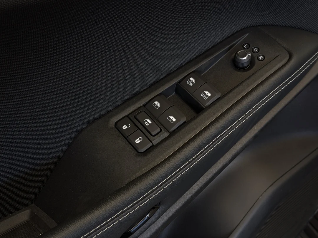 New 2026 Black Jeep Laredo - - 4x4 - 1.6L Turbo Hybrid - Uconnect 5 w/ 12.3 Screen & More! image 10