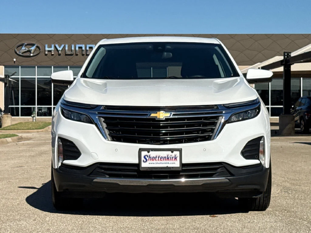 Used 2024 White Chevrolet LT image 2