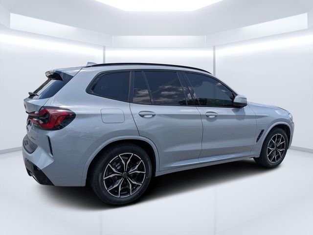 Used 2022 Gray BMW xDrive30i image 3
