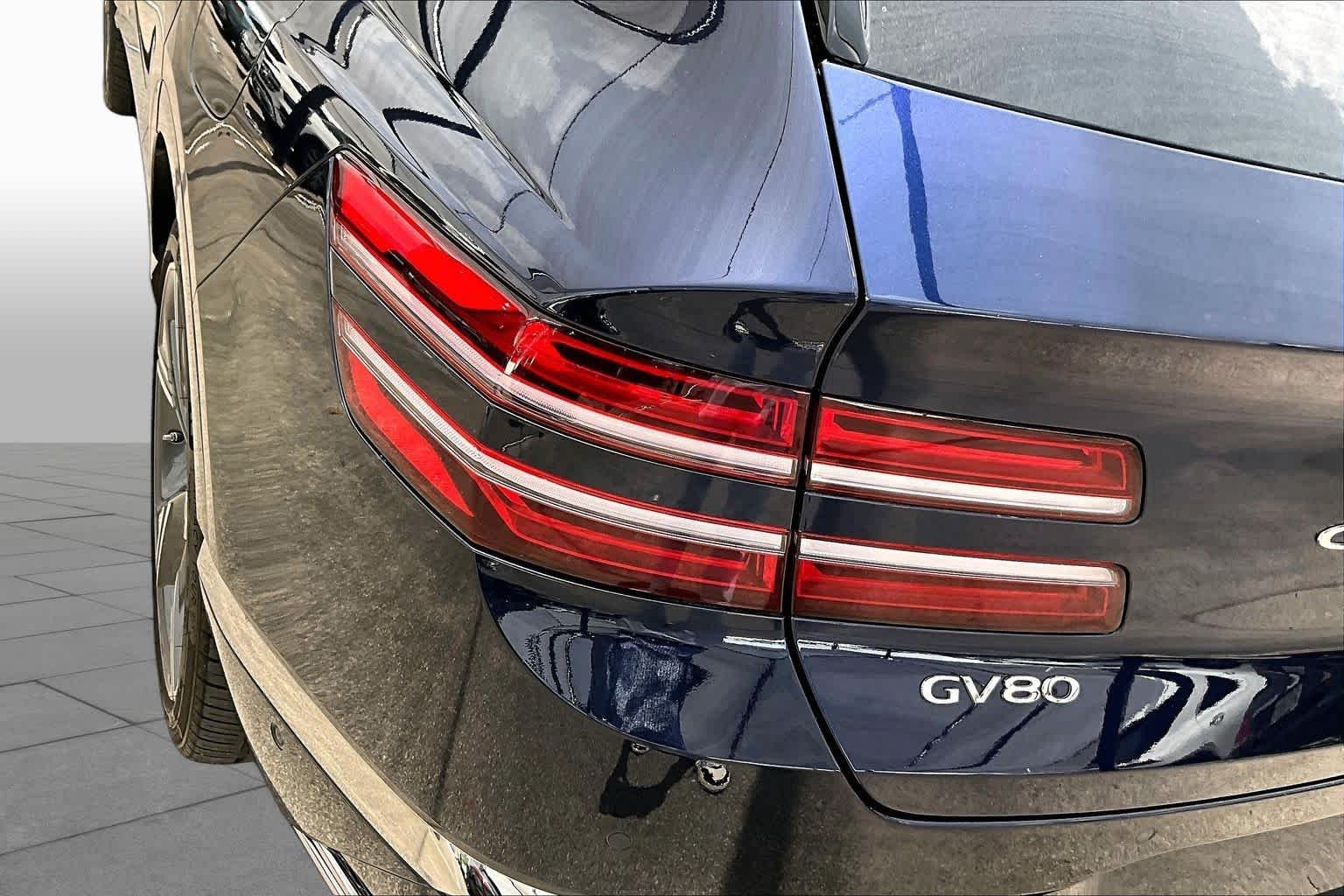 Used 2025 Capri Blue Genesis 3.5T Prestige image 29