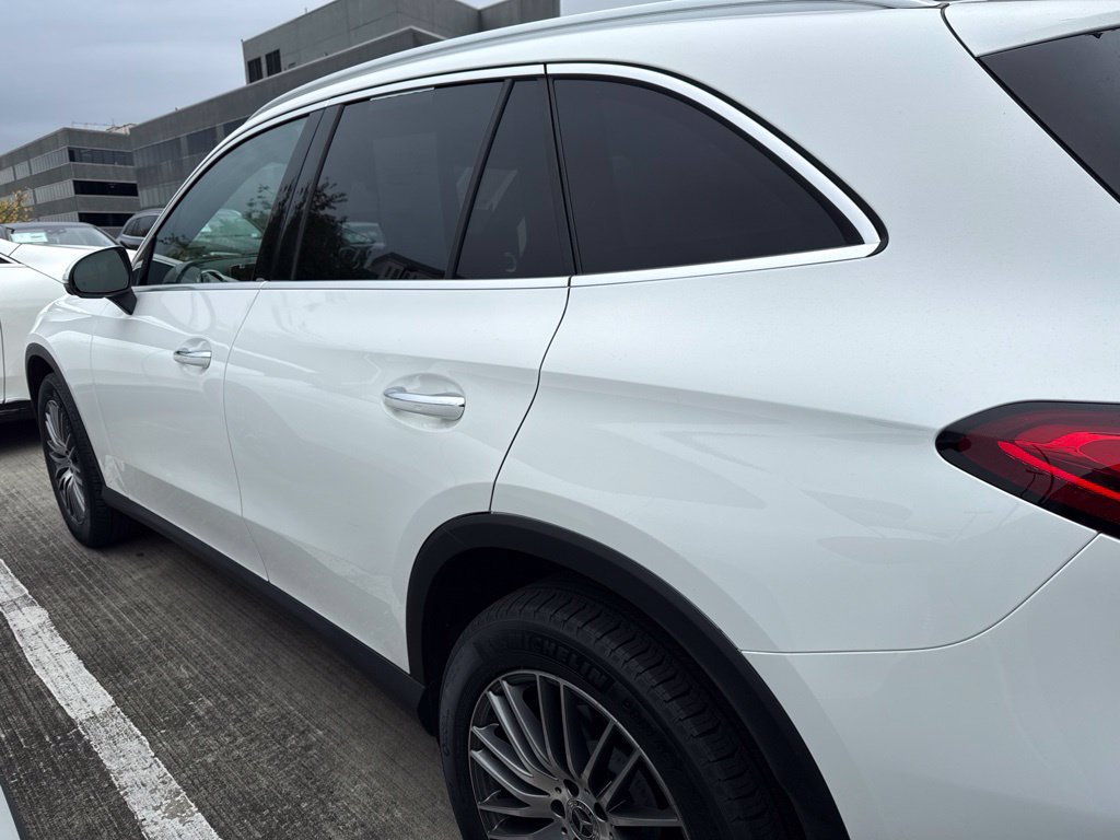 Certified Used 2026 Polar White Mercedes-Benz GLC 300 image 4