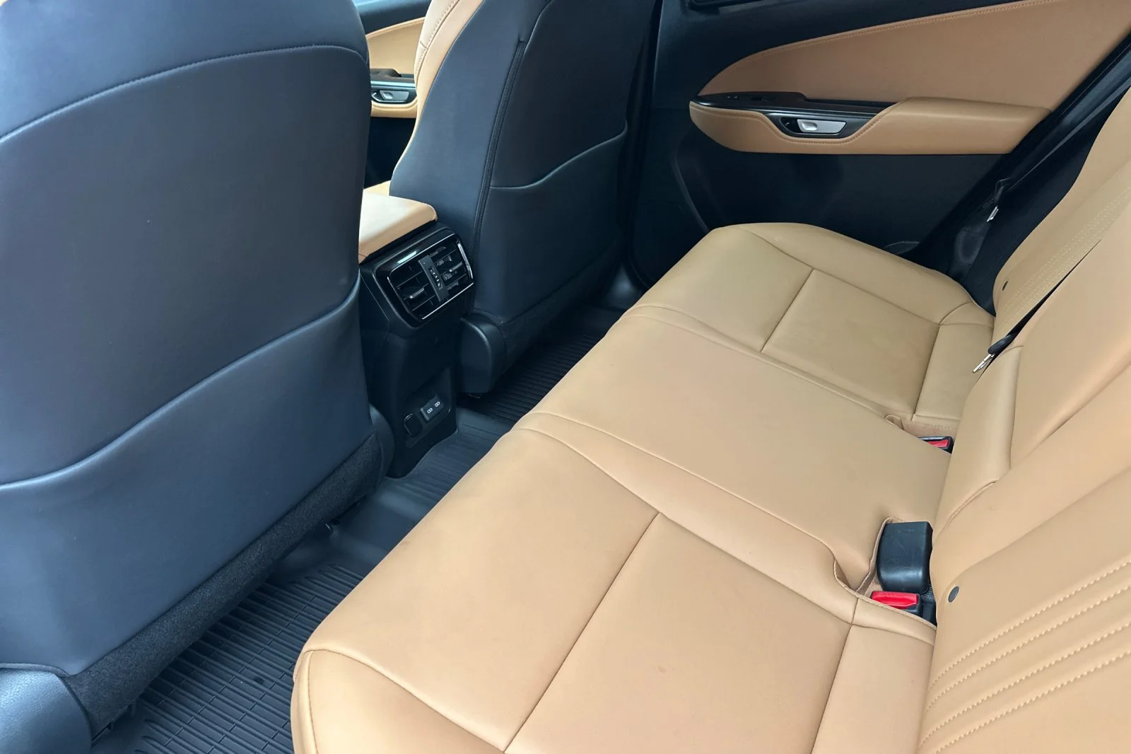 Certified Used 2026 Gray Lexus 350h Premium image 9
