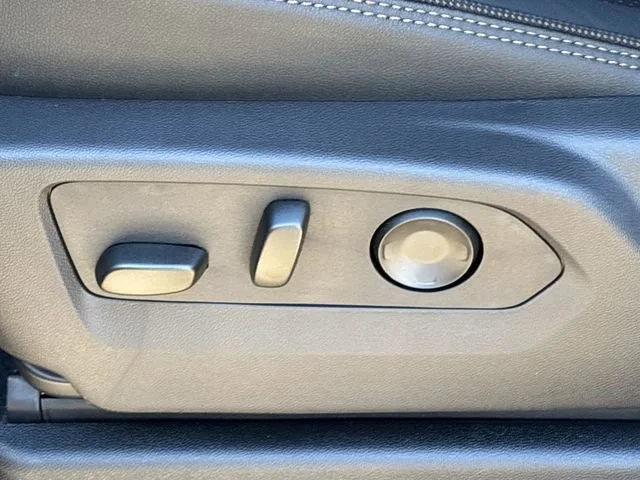 2026 Chevrolet Suburban High Country - Photo 26