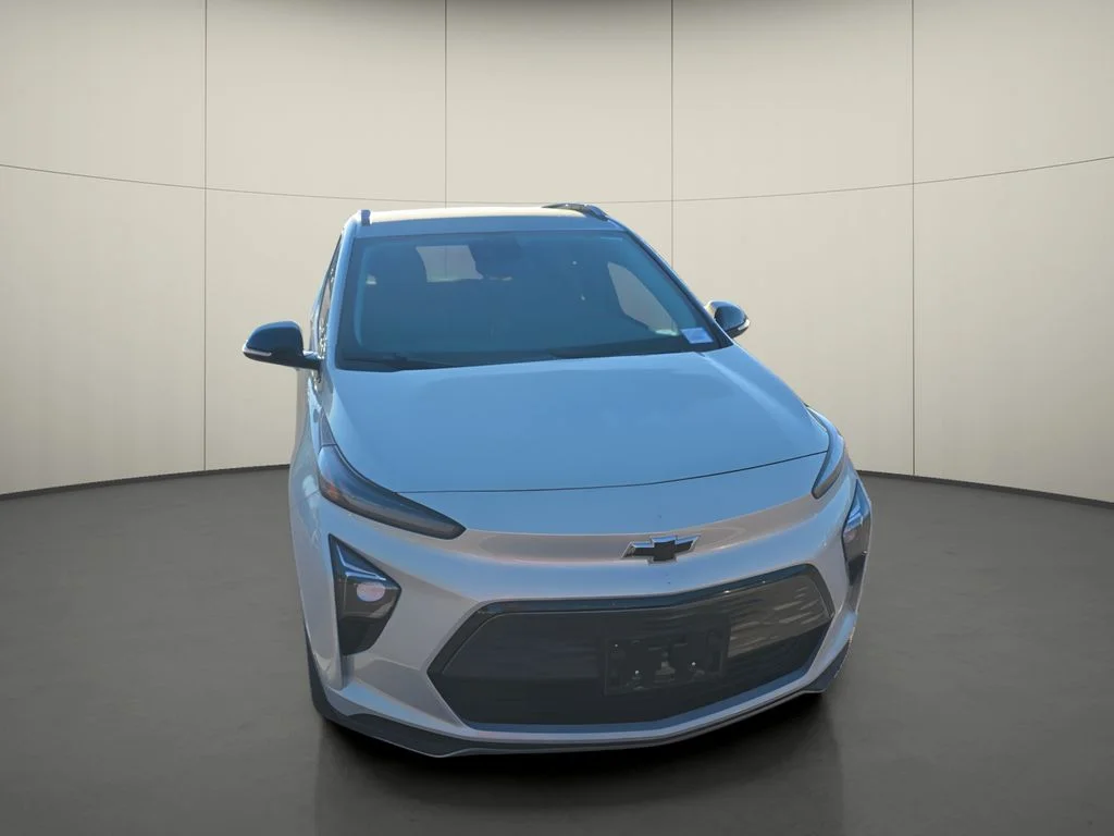 Used 2023 Chevrolet Bolt EUV LT with VIN 1G1FY6S04P4145668 for sale in Phoenix, AZ