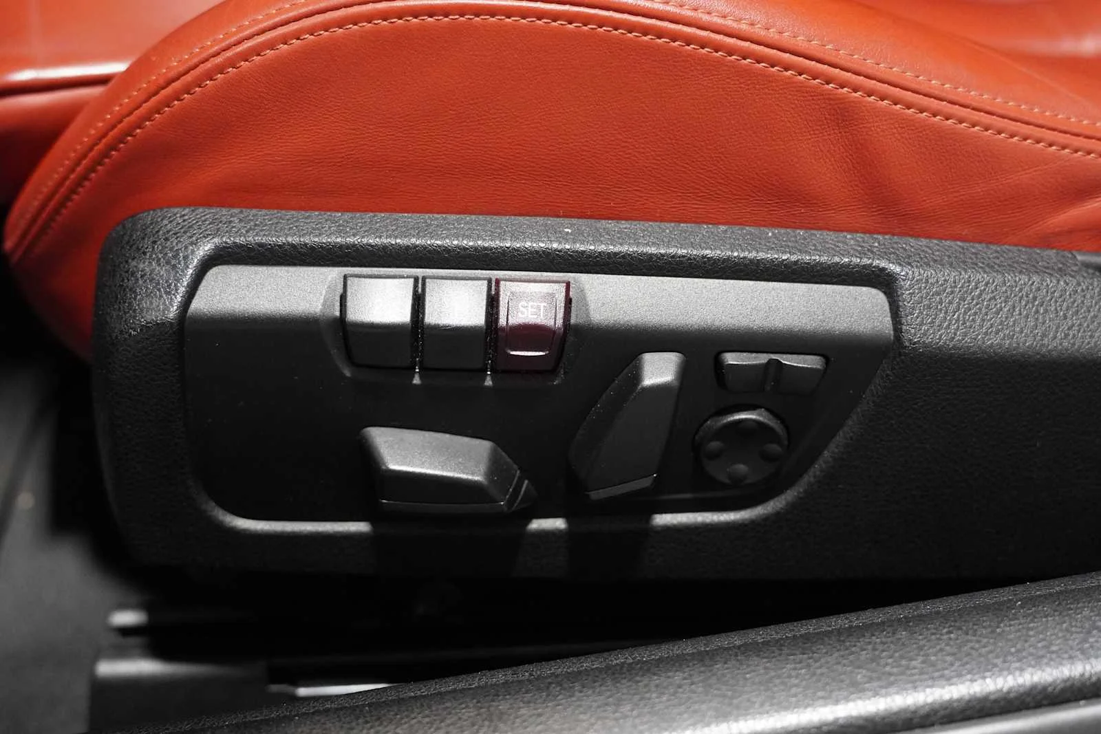 Used 2015 GREY BMW  image 13