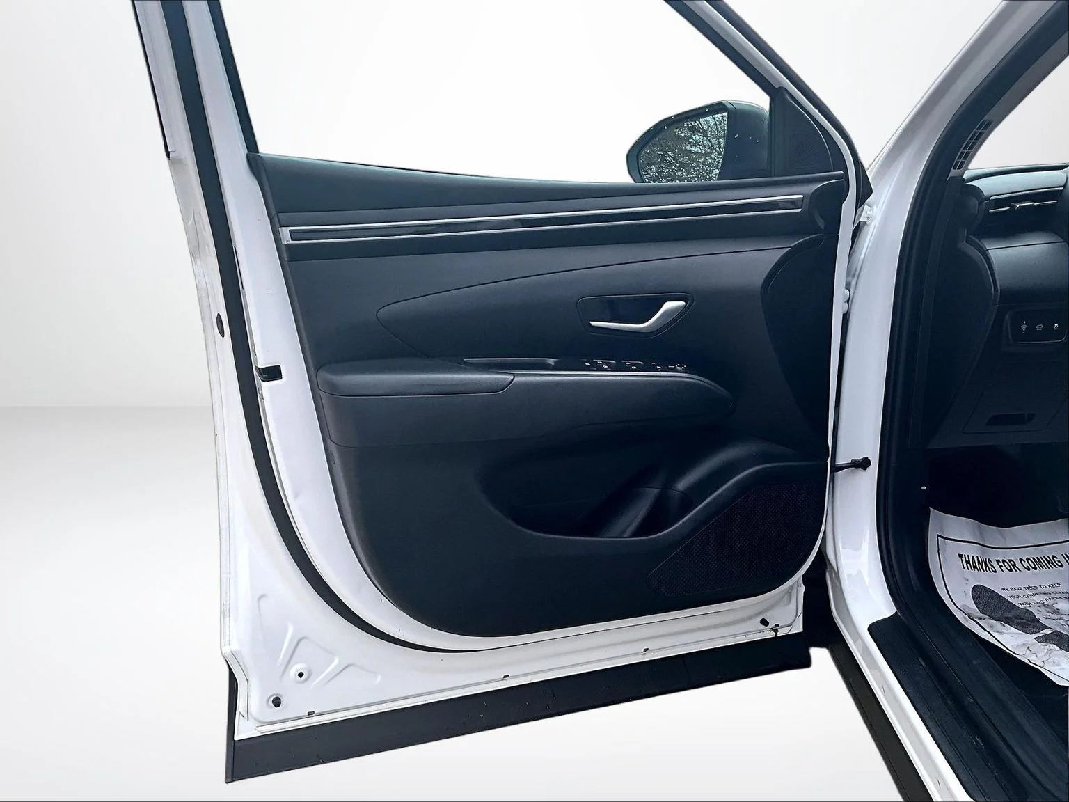 Used 2023 White Hyundai SEL image 23