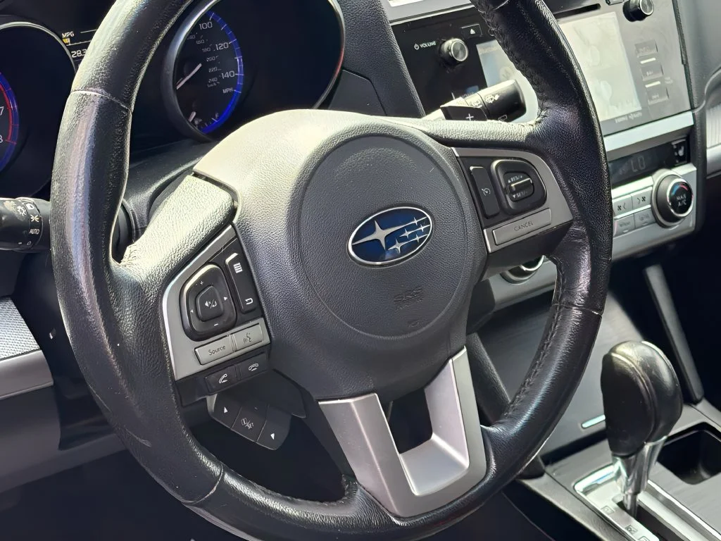 Used 2015 Twilight Blue Metallic Subaru 2.5i Premium image 13