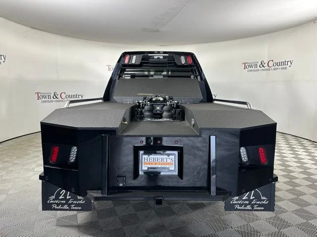 Used 2025 Black Ram Laramie image 8