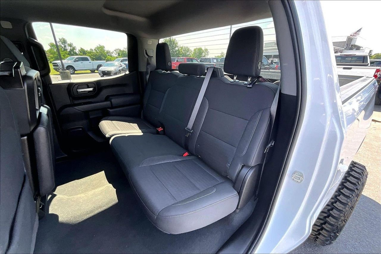 Used 2022 Summit White Chevrolet 4WD Crew Cab Short Bed Custom Trail Boss image 25