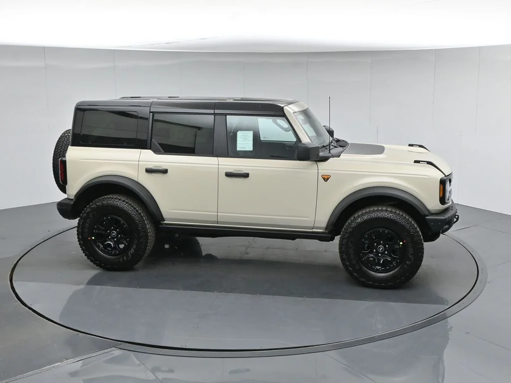 New 2026 Desert Sand Ford Badlands image 52