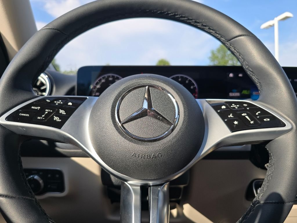 New 2026 Night Black Mercedes-Benz GLB 250 image 27