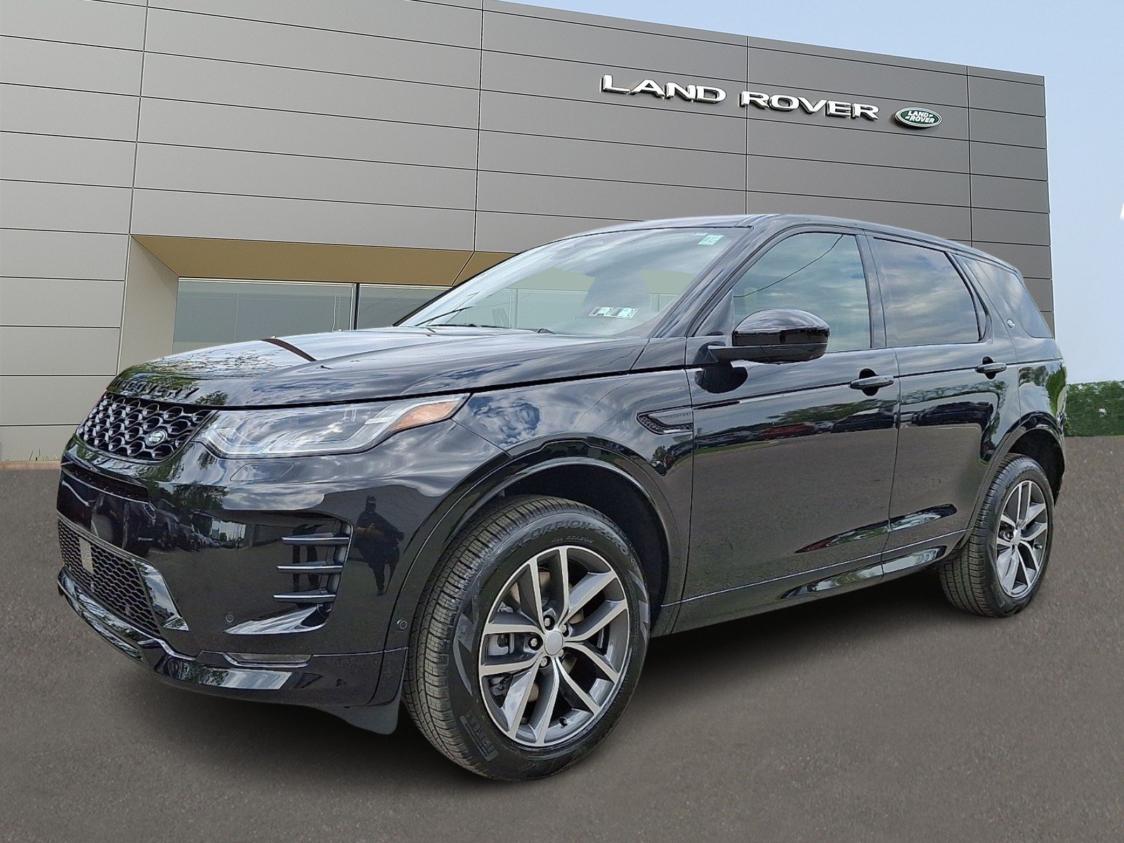 New 2026 Santorini Black Land Rover Landmark image 1