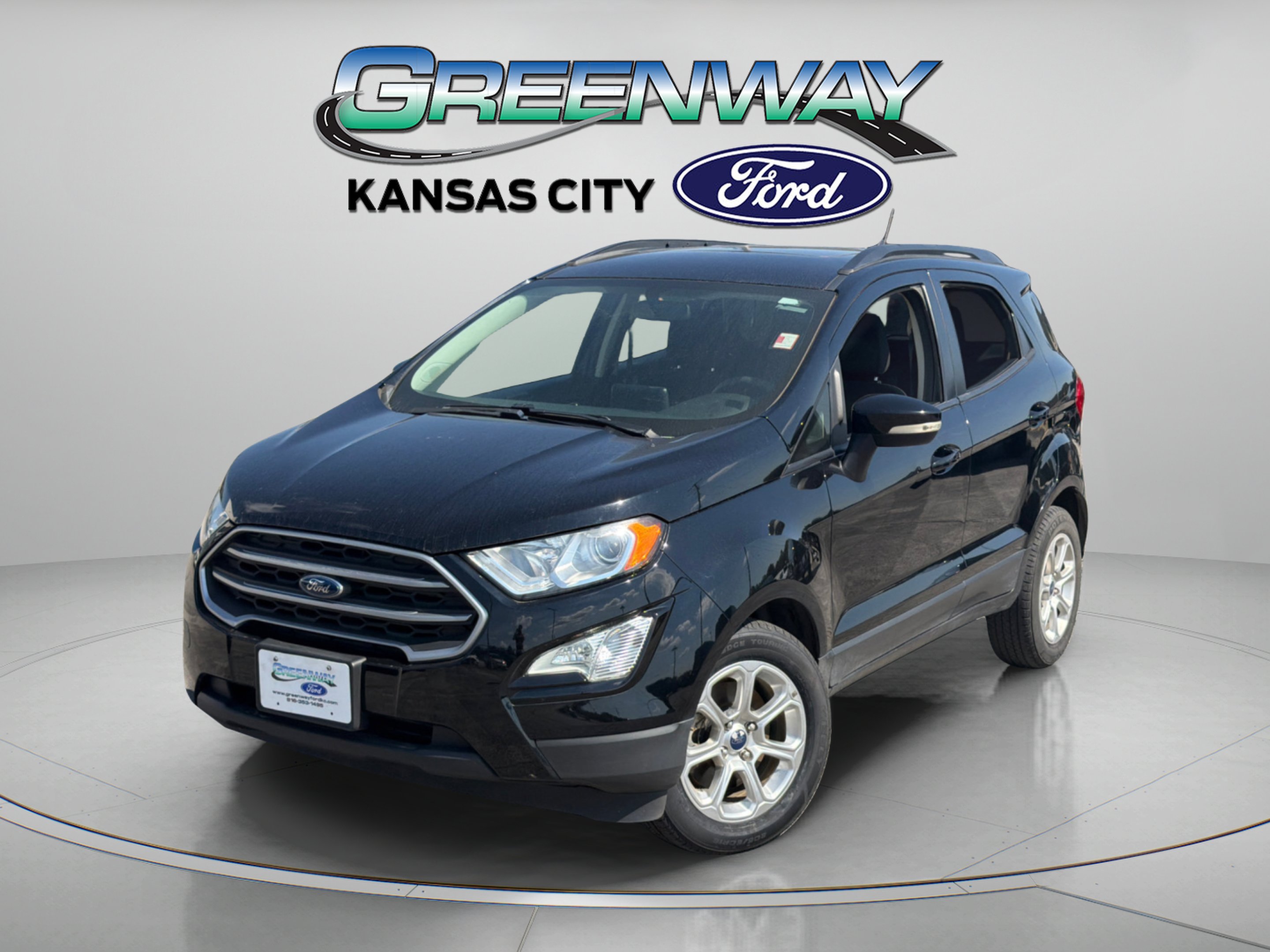 Used 2021 Shadow Black Ford SE image 4