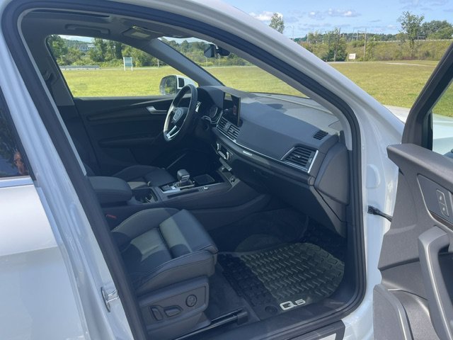 Used 2024 White Audi S line Premium image 10