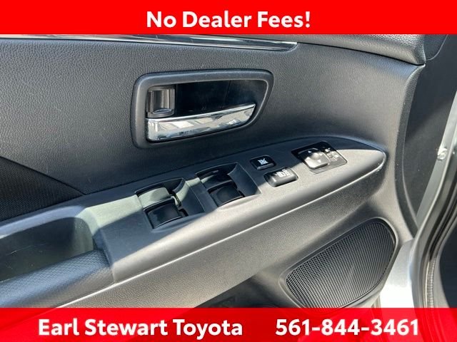 Used 2024 Gray Mitsubishi 2.0 ES image 41