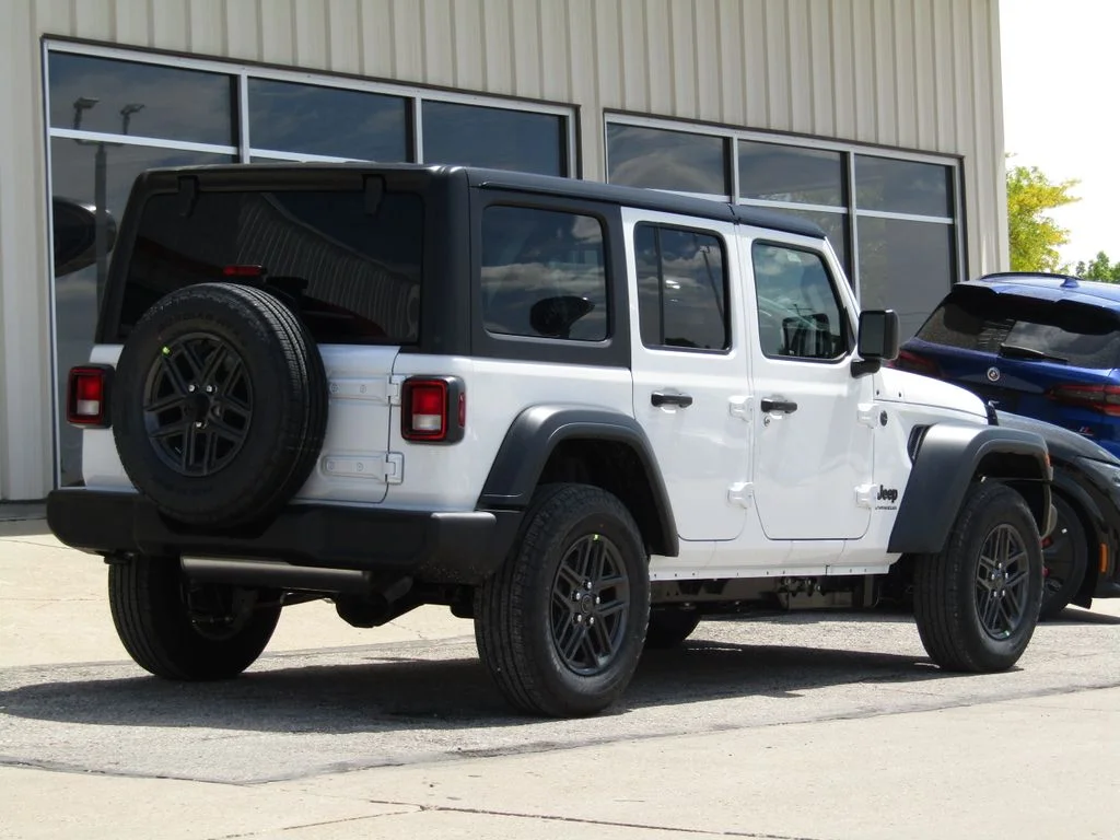 New 2026 Bright White Clearcoat Jeep Sport RHD image 3