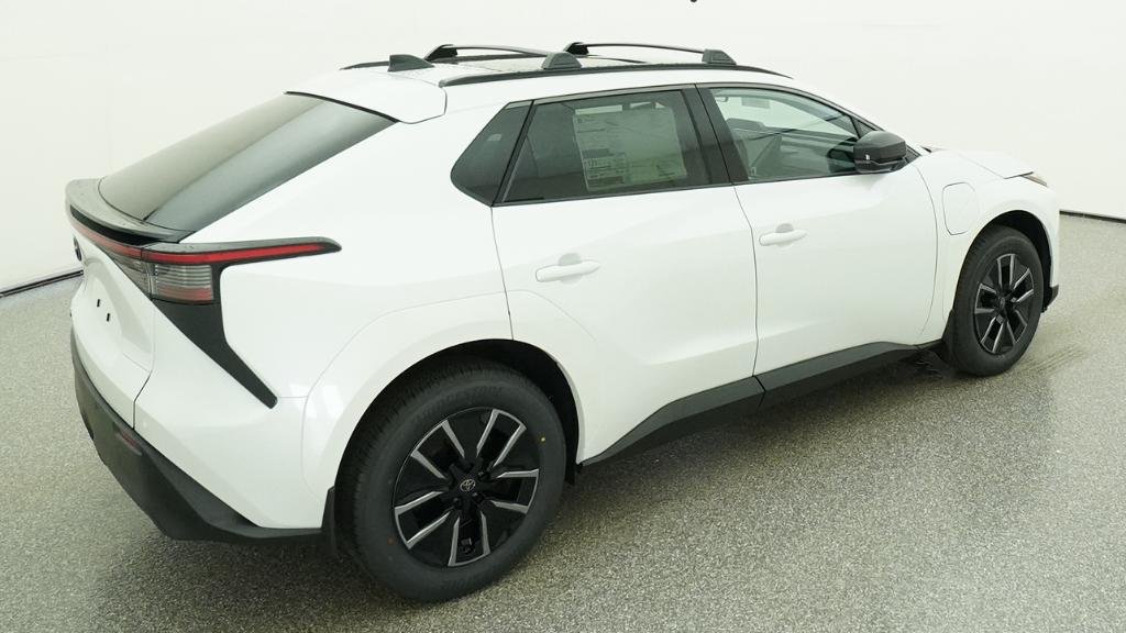 New 2026 Wind Chill Pearl Toyota XLE image 53