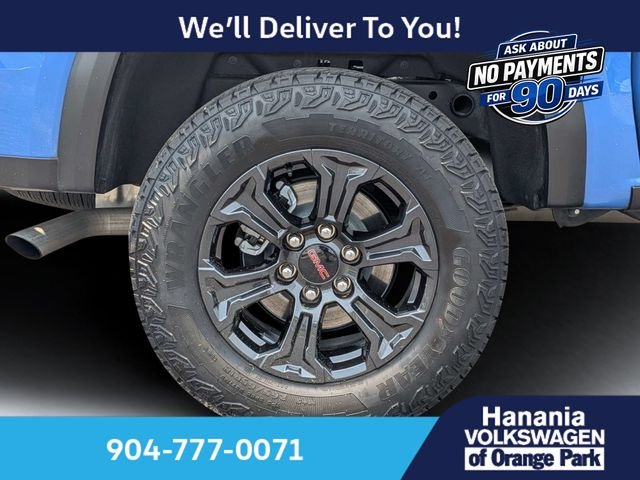 Used 2025 Blue GMC Elevation image 11