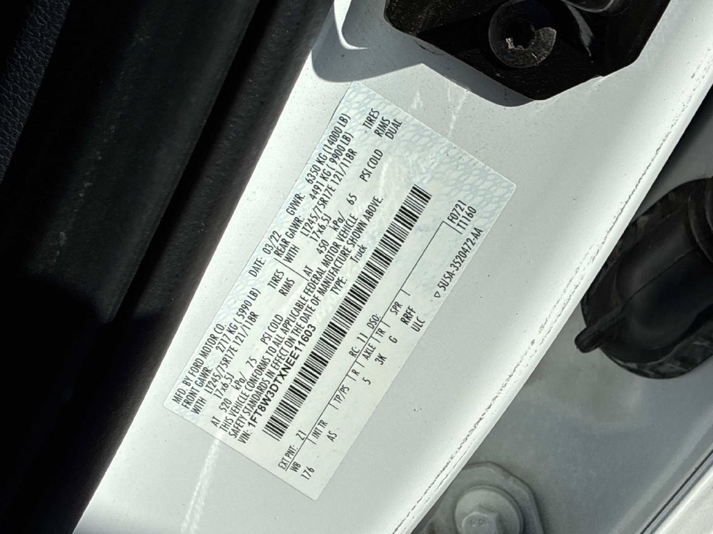 Used 2022 White Ford XL image 24