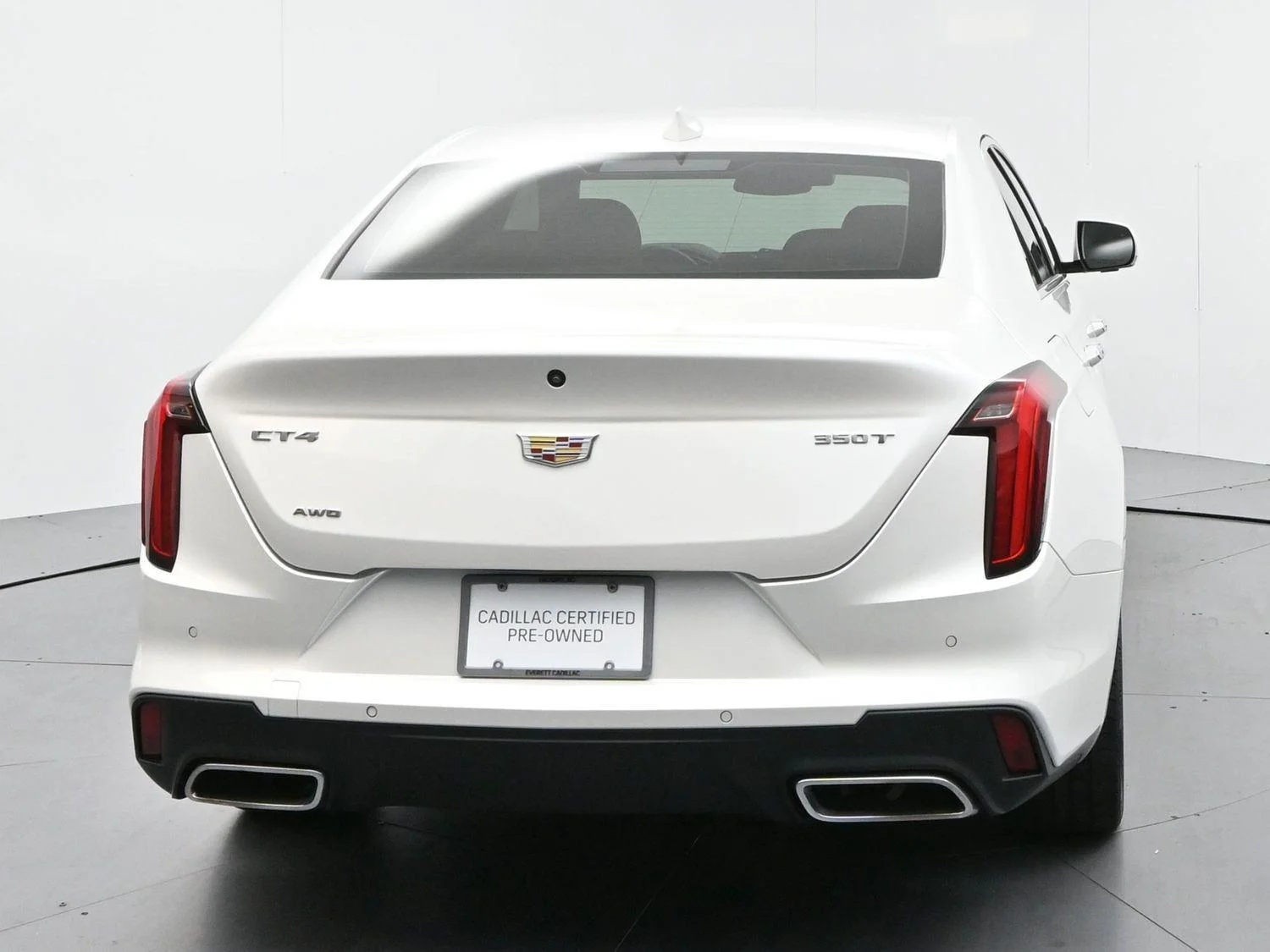Used 2022 Crystal White Tricoat Cadillac Premium Luxury image 6