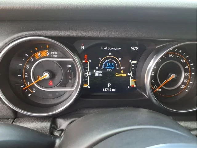 Used 2022 Green Jeep Overland image 20