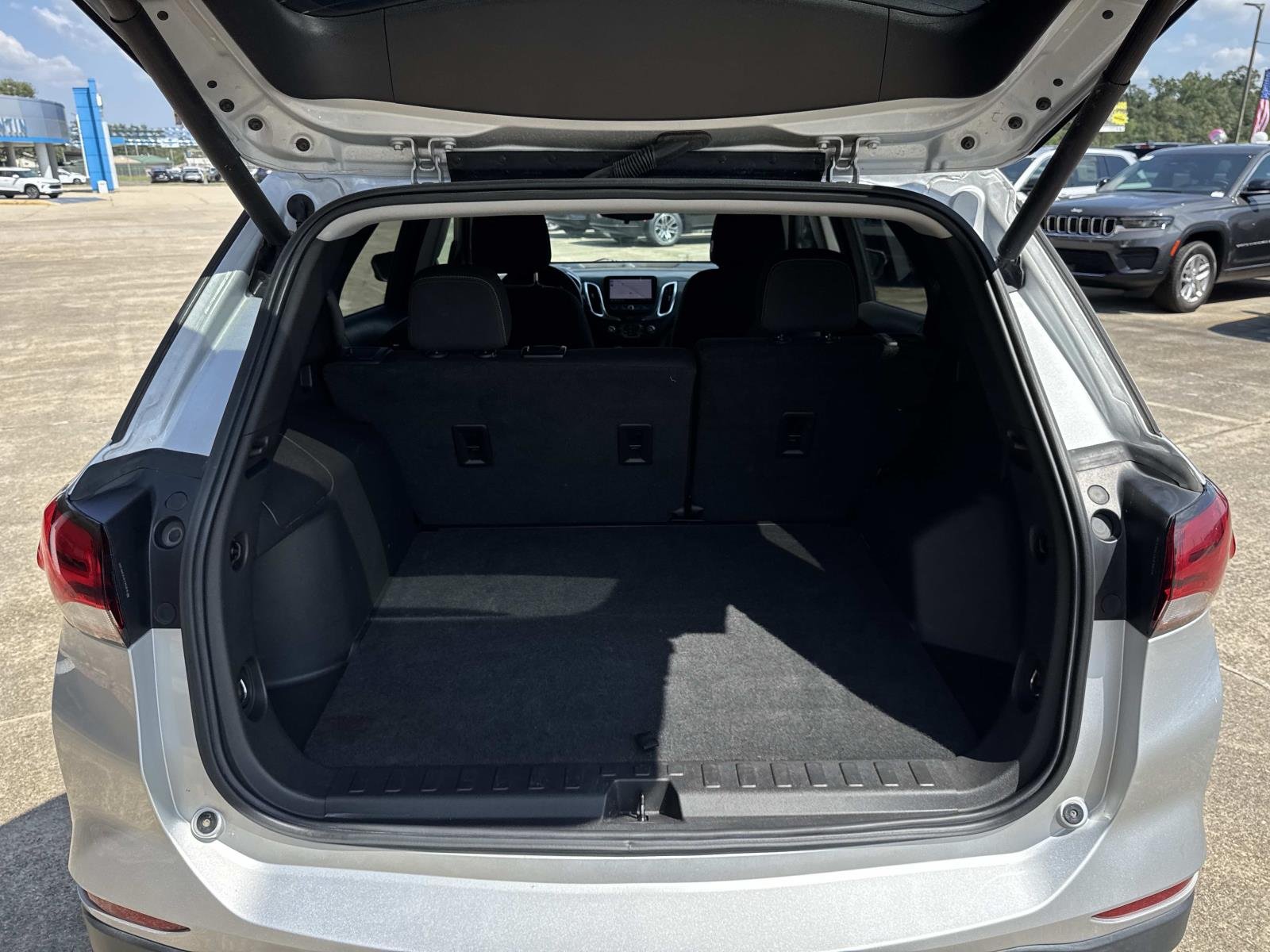 Used 2022 Silver Chevrolet LT image 8
