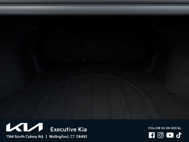 New 2026 Snow White Pearl Kia LXS image 19