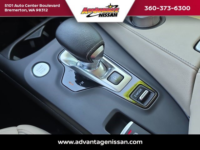 Used 2021 Black Obsidian INFINITI LUXE image 18
