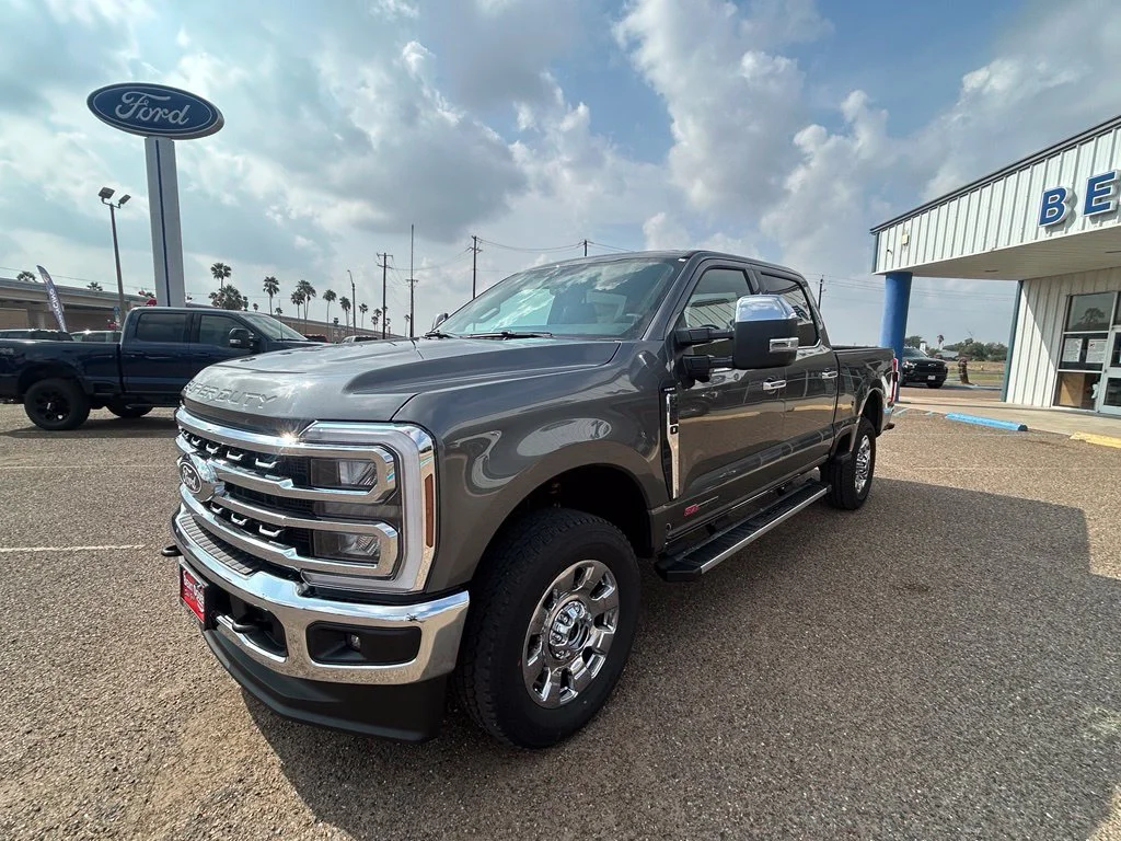 New 2027 Carbonized Gray Metallic Ford F-350® Lariat® image 3