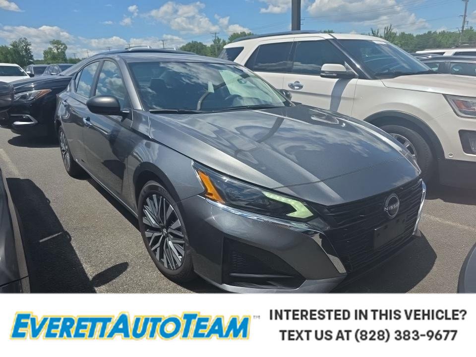 Used 2024 Gun Metallic Nissan 2.5 SV image 1