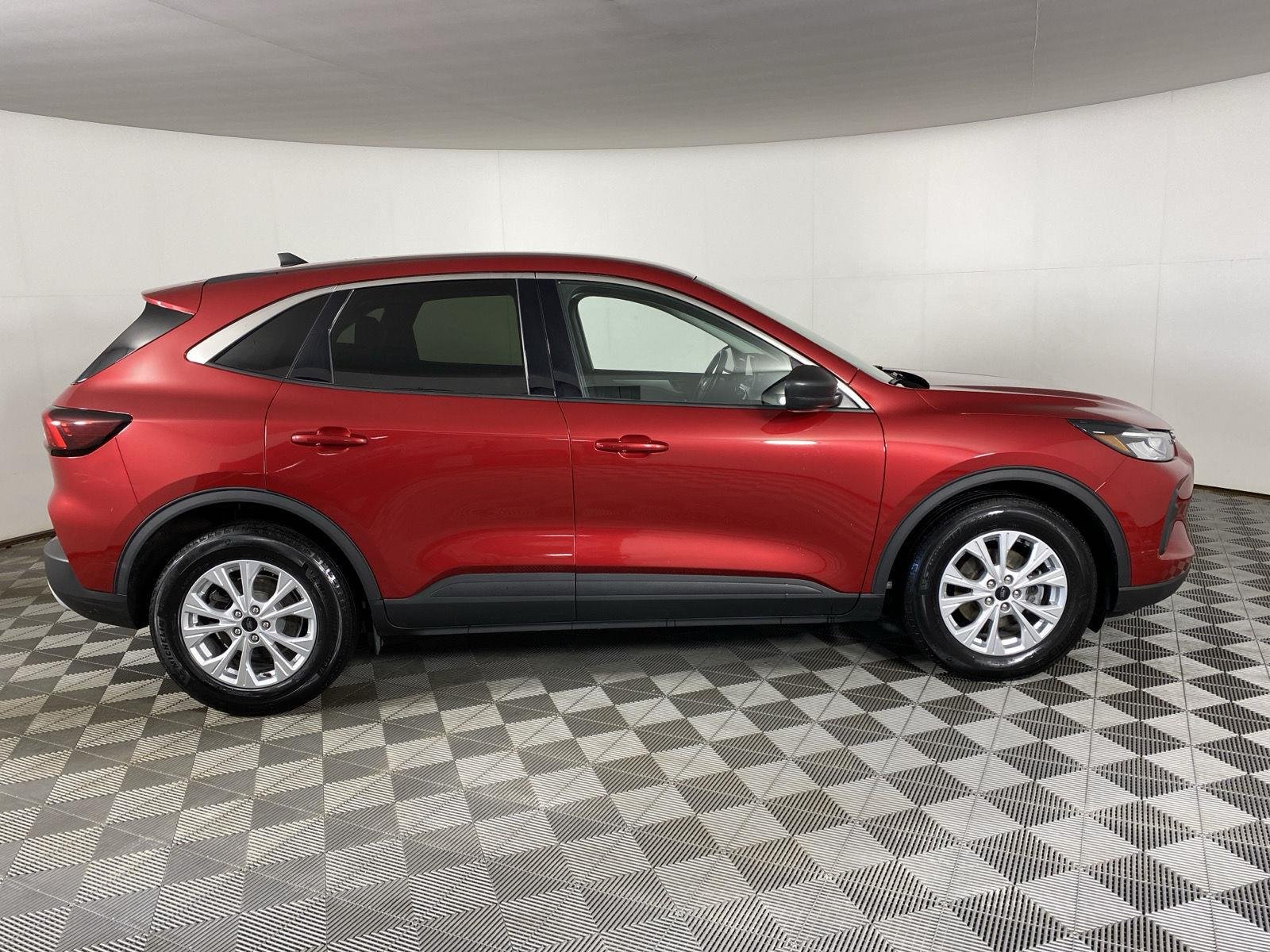 Used 2023 Rapid Red Metallic Tinted Clearcoat Ford Active image 8