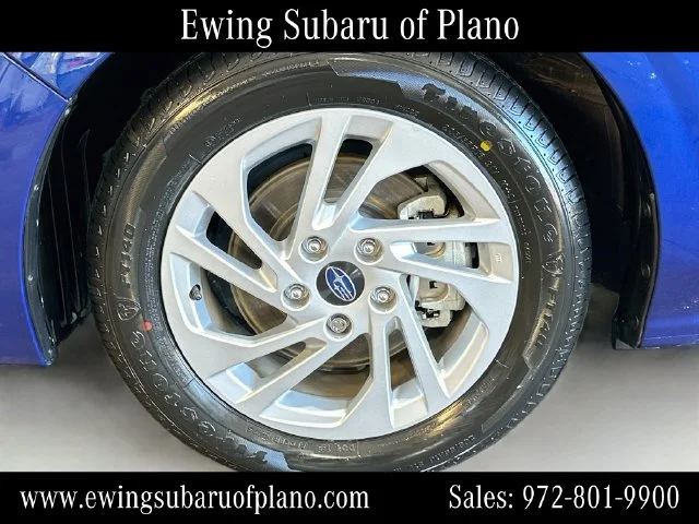 Used 2024 Blue Subaru Base image 29