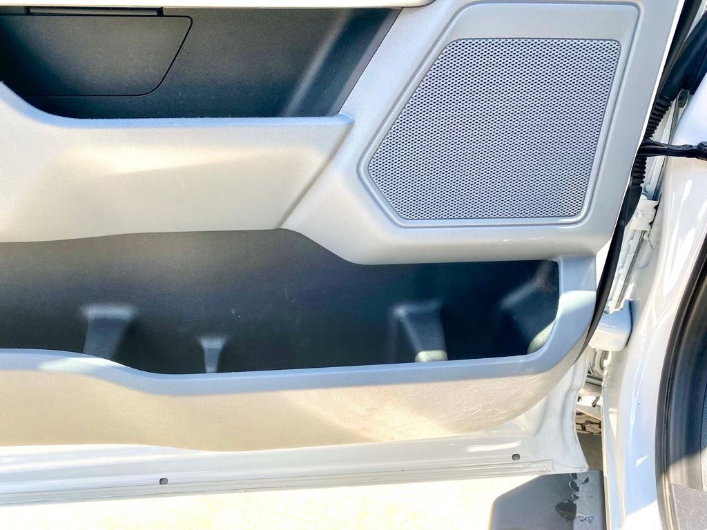 Used 2025 White Ford XLT image 16