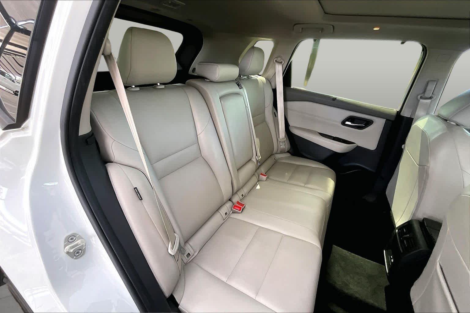 Certified Used 2023 Pearl White Tricoat Nissan SV image 21