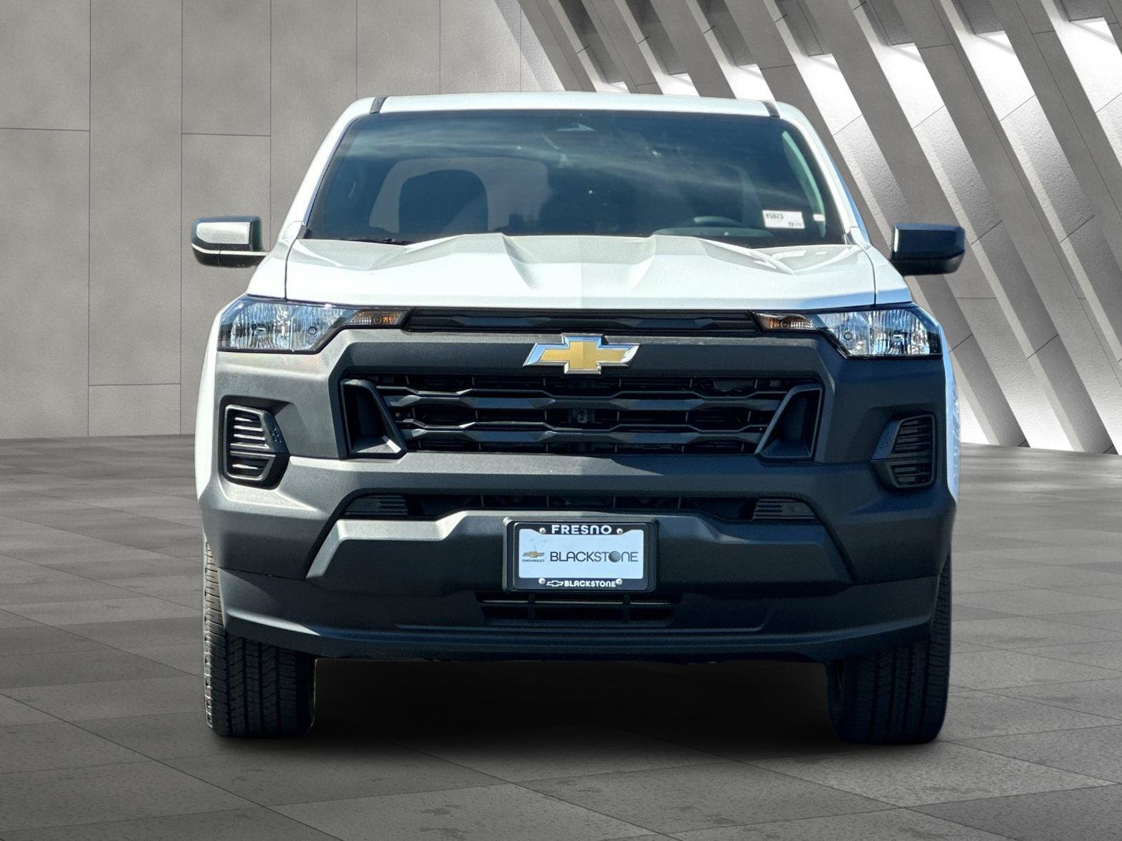 New 2026 Summit White Chevrolet WT image 9